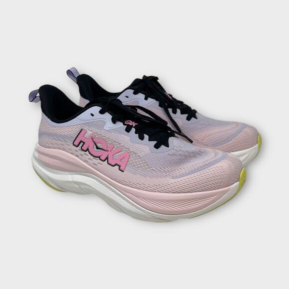 Hoka Skyflow Running Shoes Starlight glow/Carnation Wide Width Size 7 WIDE NEW - Picture 1 of 13